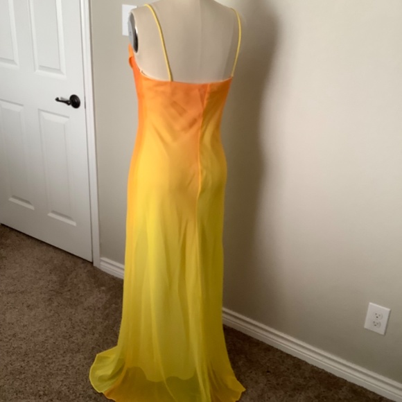 Size 14 maxi dress - Picture 6 of 10